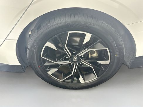 Used 2025 Hyundai Sonata SEL image 11