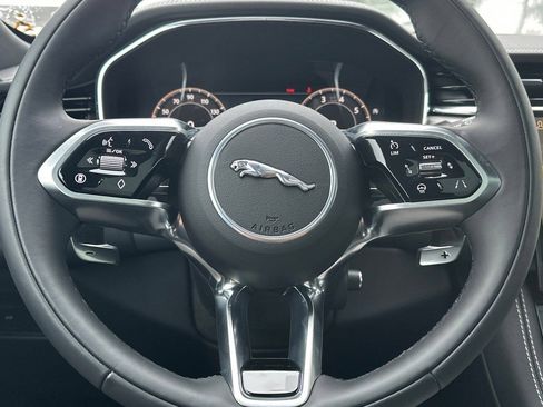 New 2025 Jaguar F-PACE R-Dynamic S AWD/4WD image 10