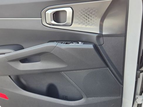 Certified 2026 Kia Sorento LX FWD image 26