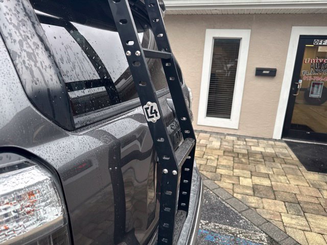 Used 2019 Toyota 4Runner TRD Off-Road Premium AWD/4WD image 12