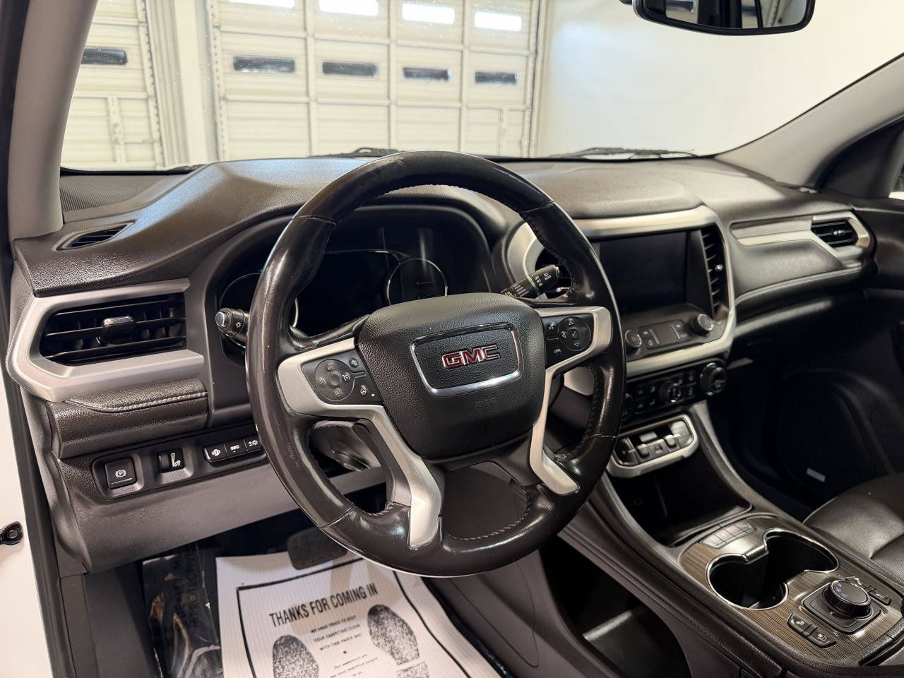 Used 2022 GMC Acadia SLT w/ Technology Package FWD image 14