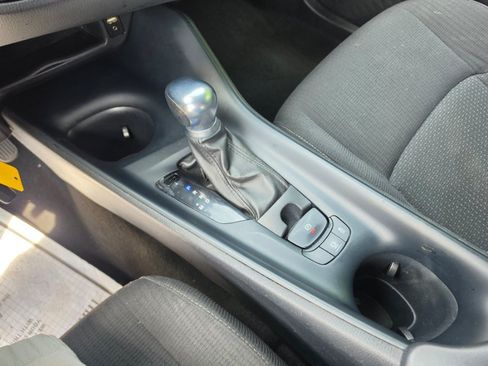 Used 2019 Toyota C-HR LE FWD image 17