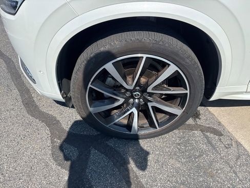 Used 2023 Volvo XC90 B6 Plus w/ Protection Package Premier AWD/4WD image 11