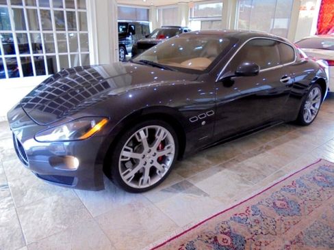 Used 2009 Maserati GranTurismo S RWD image 3