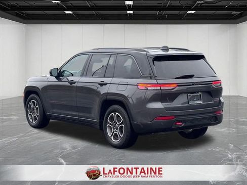 Used 2022 Jeep Grand Cherokee Trailhawk image 3