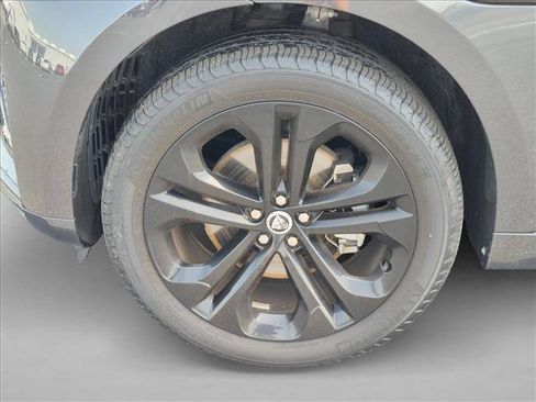 Used 2024 Jaguar F-PACE R-Dynamic S AWD/4WD image 10