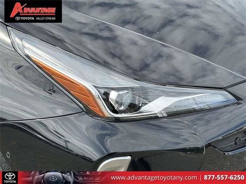 Certified 2022 Toyota Prius XLE image 13