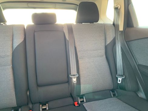 Used 2023 Nissan Rogue SV image 37