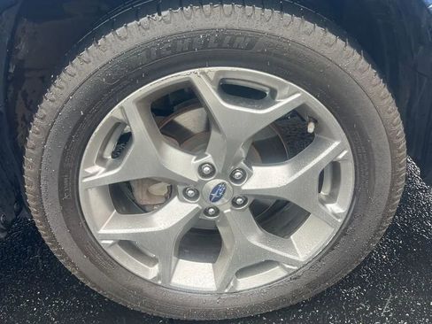 Used 2017 Subaru Forester 2.5i Touring AWD/4WD image 20