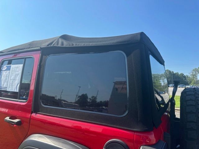 Used 2018 Jeep Wrangler Unlimited Sport AWD/4WD image 12