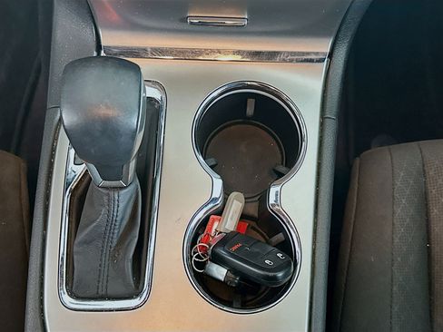 Used 2018 Jeep Grand Cherokee Laredo image 24