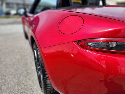 Used 2016 MAZDA MX-5 Miata Club RWD image 28