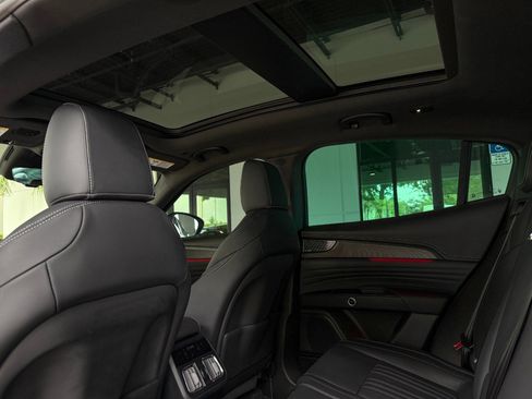 Used 2025 Maserati Grecale Modena AWD/4WD image 32