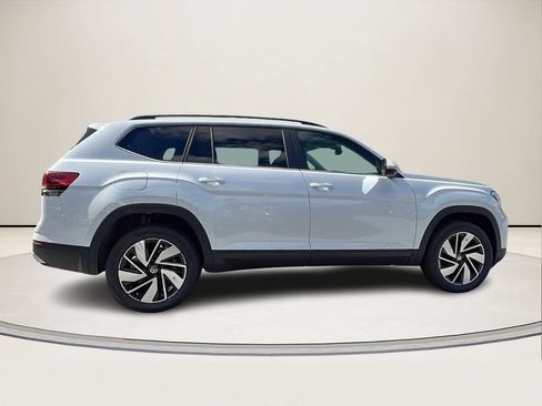 New 2026 Volkswagen Atlas SE AWD/4WD image 2