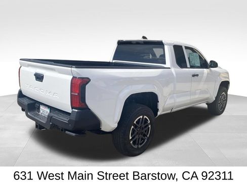 Used 2025 Toyota Tacoma SR RWD image 5