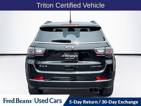 Used 2022 Jeep Compass Limited w/ Elite Group AWD/4WD image 8