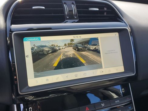 Used 2019 Jaguar XE Premium image 24