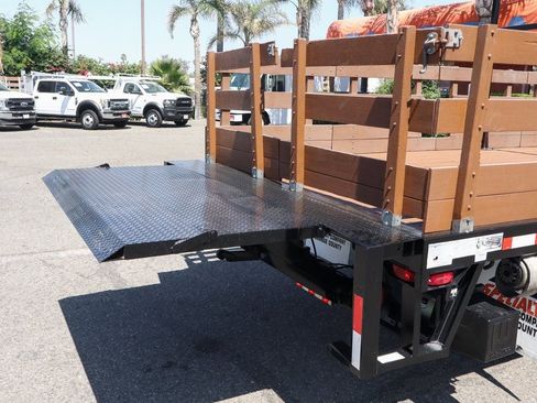 Used 2015 Ford F550 2WD Regular Cab Super Duty image 10