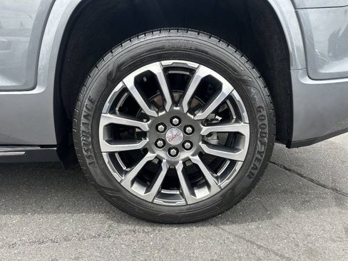 Used 2020 GMC Acadia Denali w/ Denali Ultimate Package AWD/4WD image 7