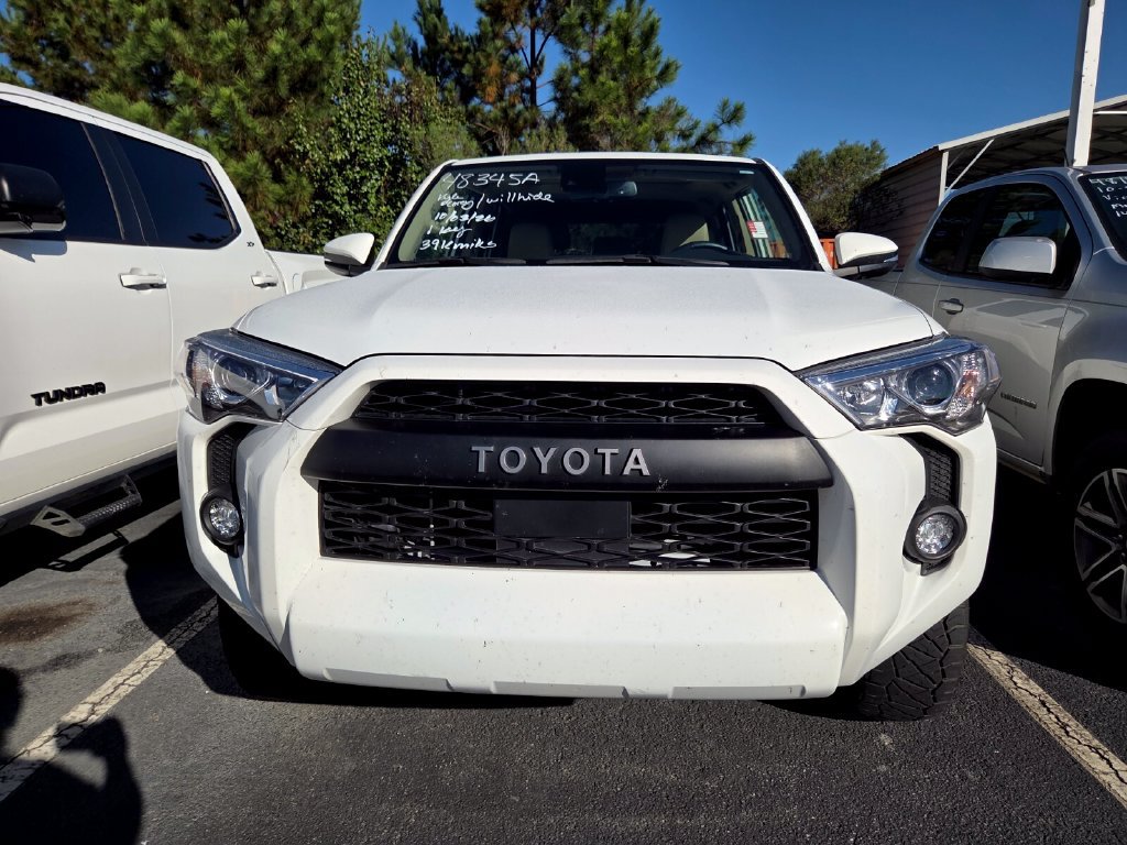 Used 2024 Toyota 4Runner SR5 Premium w/ Moonroof Package AWD/4WD image 2