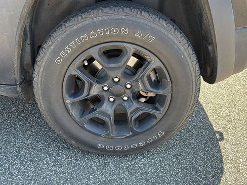 Used 2022 Jeep Cherokee Latitude image 6