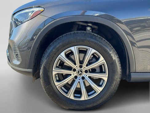 Certified 2025 Mercedes-Benz GLC 300 image 10