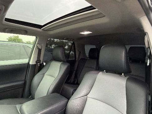 Used 2023 Toyota 4Runner SR5 Premium w/ Moonroof Package AWD/4WD image 12