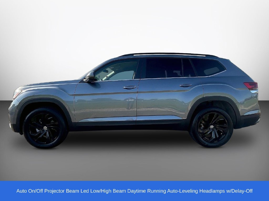 Used 2023 Volkswagen Atlas SE w/ Black Wheel Package AWD/4WD image 4