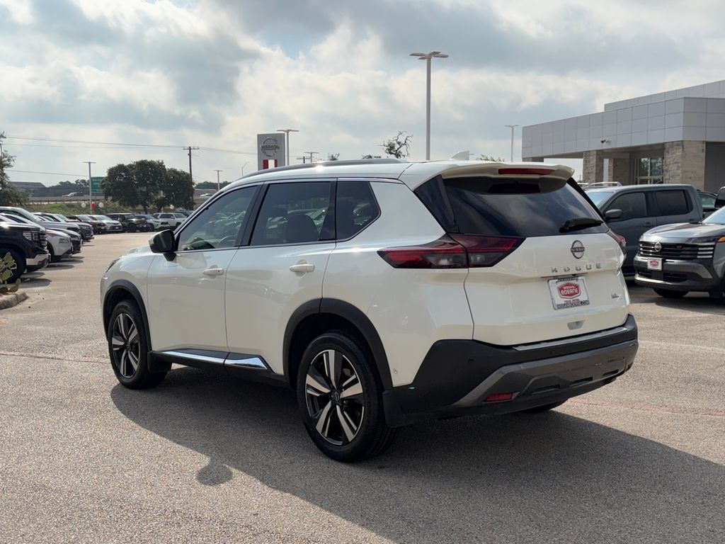 Certified 2023 Nissan Rogue SL w/ SL Premium Package FWD image 6