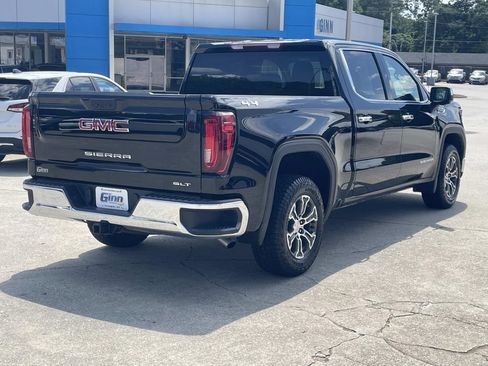 Used 2025 GMC Sierra 1500 SLT AWD/4WD image 4