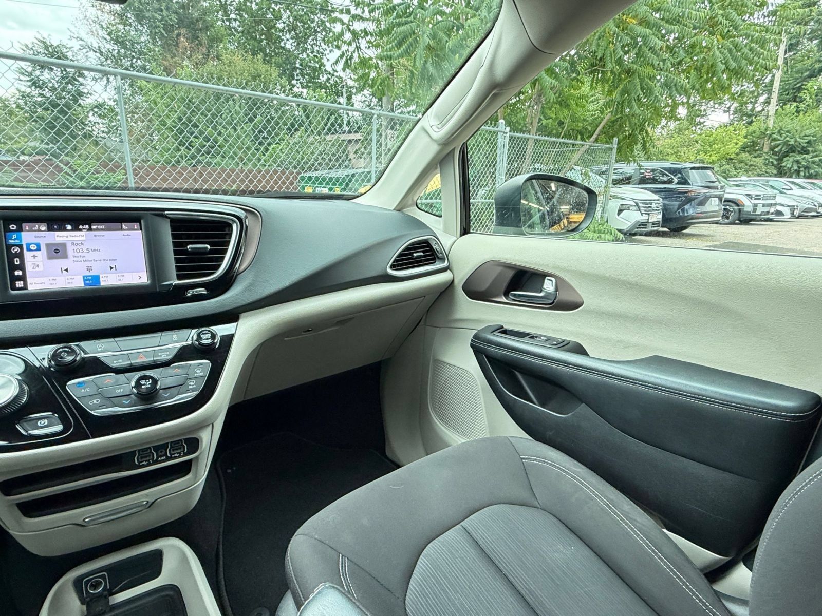 Used 2023 Chrysler Voyager LX FWD image 37