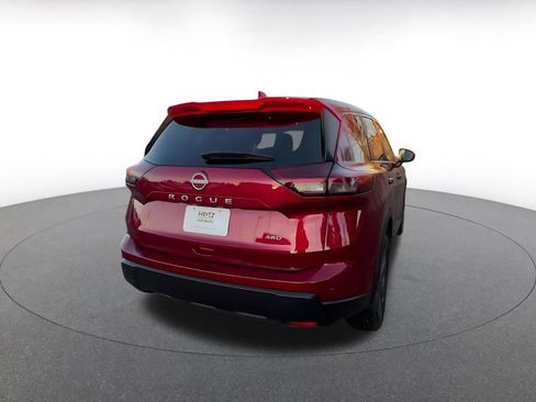 Used 2025 Nissan Rogue SV image 14