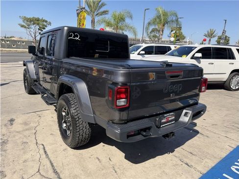 Used 2023 Jeep Gladiator Sport AWD/4WD image 4