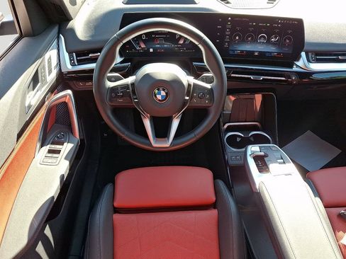 Used 2023 BMW X1 xDrive28i w/ Premium Package AWD/4WD image 12