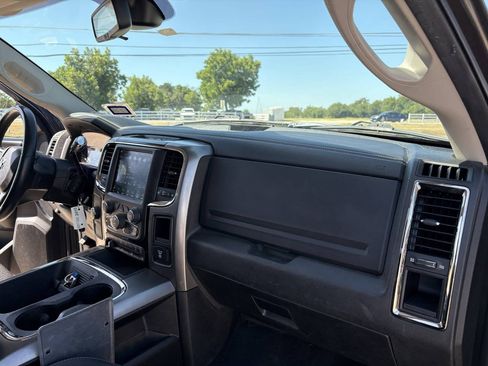 Used 2018 RAM 2500 Lone Star w/ Sport Appearance Group AWD/4WD image 14