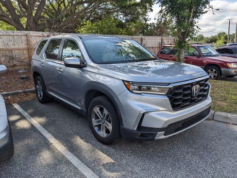 Used 2024 Honda Pilot EX-L image 5