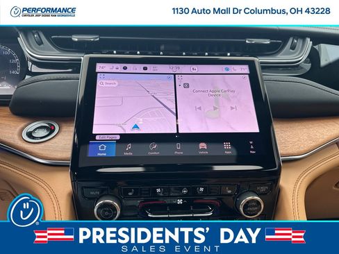 New 2025 Jeep Grand Cherokee Summit image 23