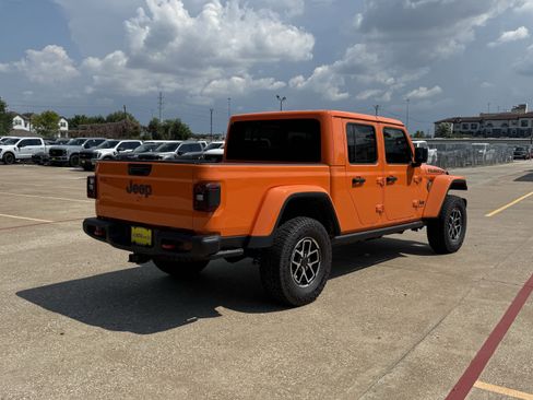 New 2025 Jeep Gladiator Rubicon w/ Convenience Group image 7