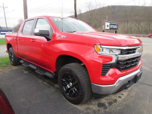 Used 2022 Chevrolet Silverado 1500 LT w/ Z71 Off-Road Package image 15
