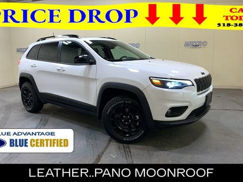 Used 2022 Jeep Cherokee Latitude w/ Sun & Sound Group AWD/4WD image 1