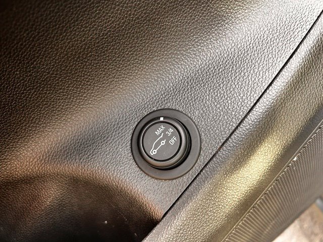 Used 2019 Buick Envision Essence AWD/4WD image 31