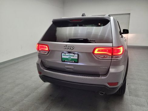 Used 2019 Jeep Grand Cherokee Limited image 7