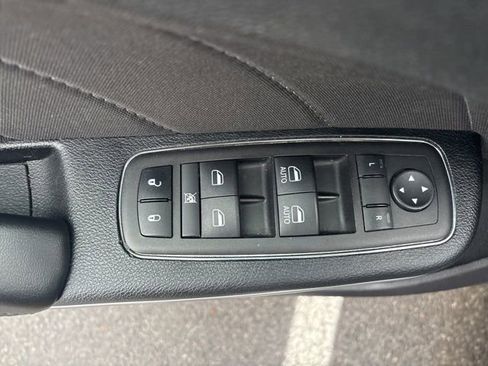 Used 2023 Dodge Charger SXT image 17