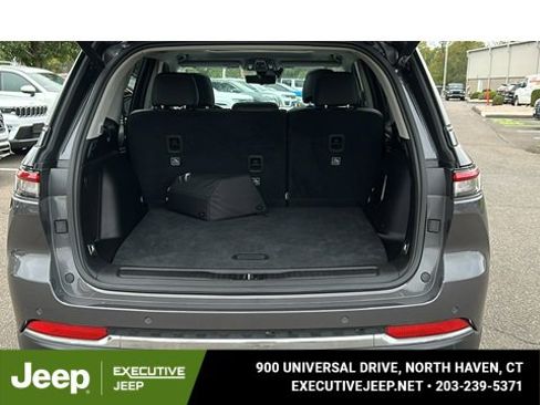 Used 2023 Jeep Grand Cherokee 4WD 4xe w/ Luxury Tech Group II image 29