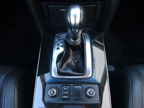 Used 2010 INFINITI FX35 2WD w/ Navigation Pkg image 21