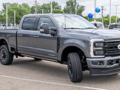 New 2026 Ford F350 Platinum w/ FX4 Off-Road Package AWD/4WD image 2