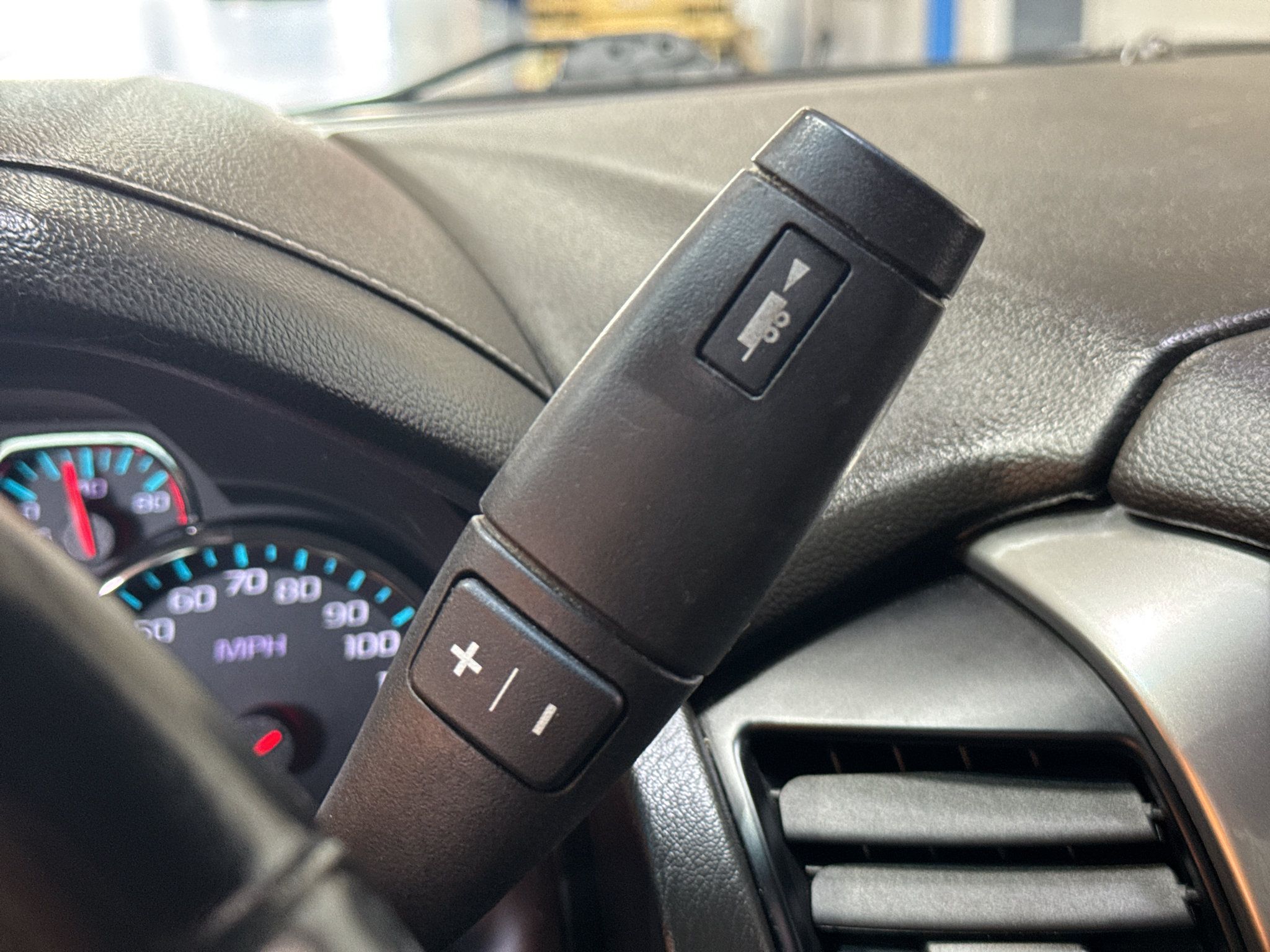 Used 2020 Chevrolet Suburban LT AWD/4WD image 27