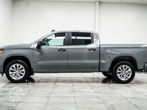 Used 2025 Chevrolet Silverado 1500 Custom RWD image 9