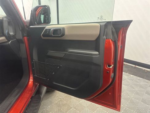 Used 2024 Ford Bronco Wildtrak image 15