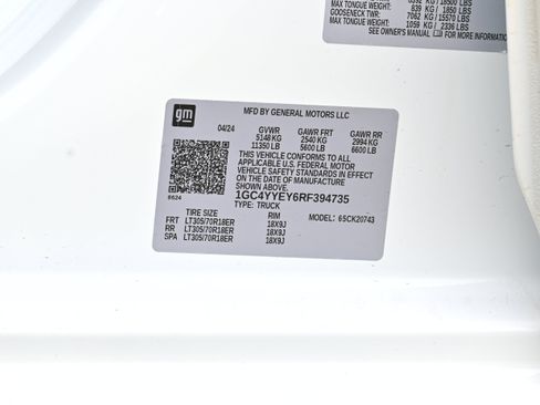 Used 2024 Chevrolet Silverado 2500 ZR2 w/ ZR2 Bison Edition image 41